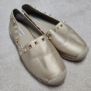 STEVE MADDEN ROCKSTUD BRONZE GOLD ESPADRILLES